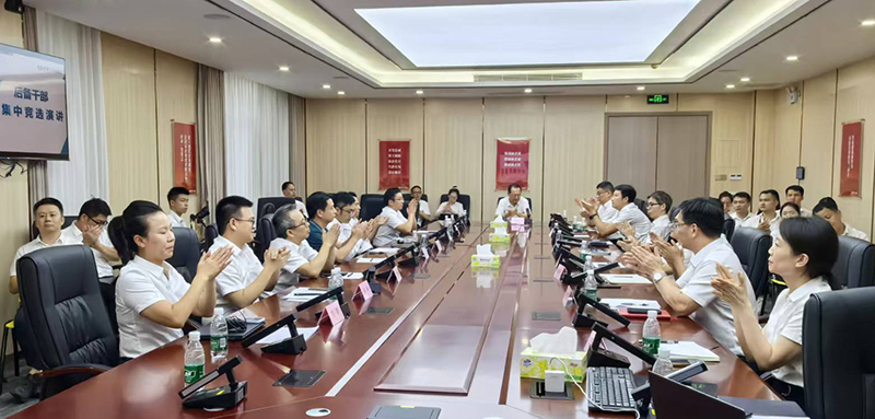 竞选演讲现场.jpg